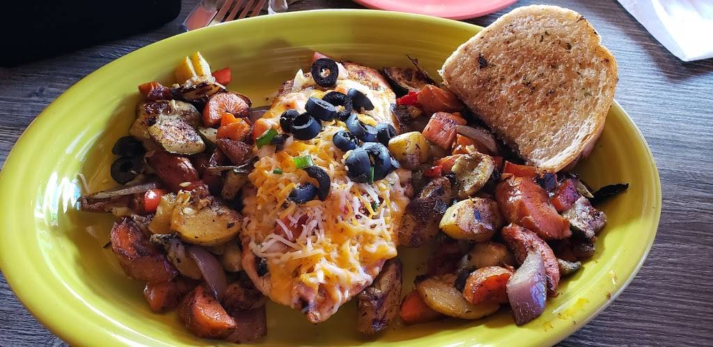 Deans South of the Border | restaurant | 130 Tamiami Trail, Punta Gorda, FL 33950, USA | 9415756100 OR +1 941-575-6100