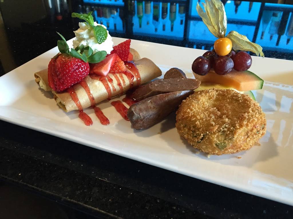 Queens Castle Restobar | restaurant | 570 Longworth Ave, Bowmanville, ON L1C 0H4, Canada | 9056230008 OR +1 905-623-0008