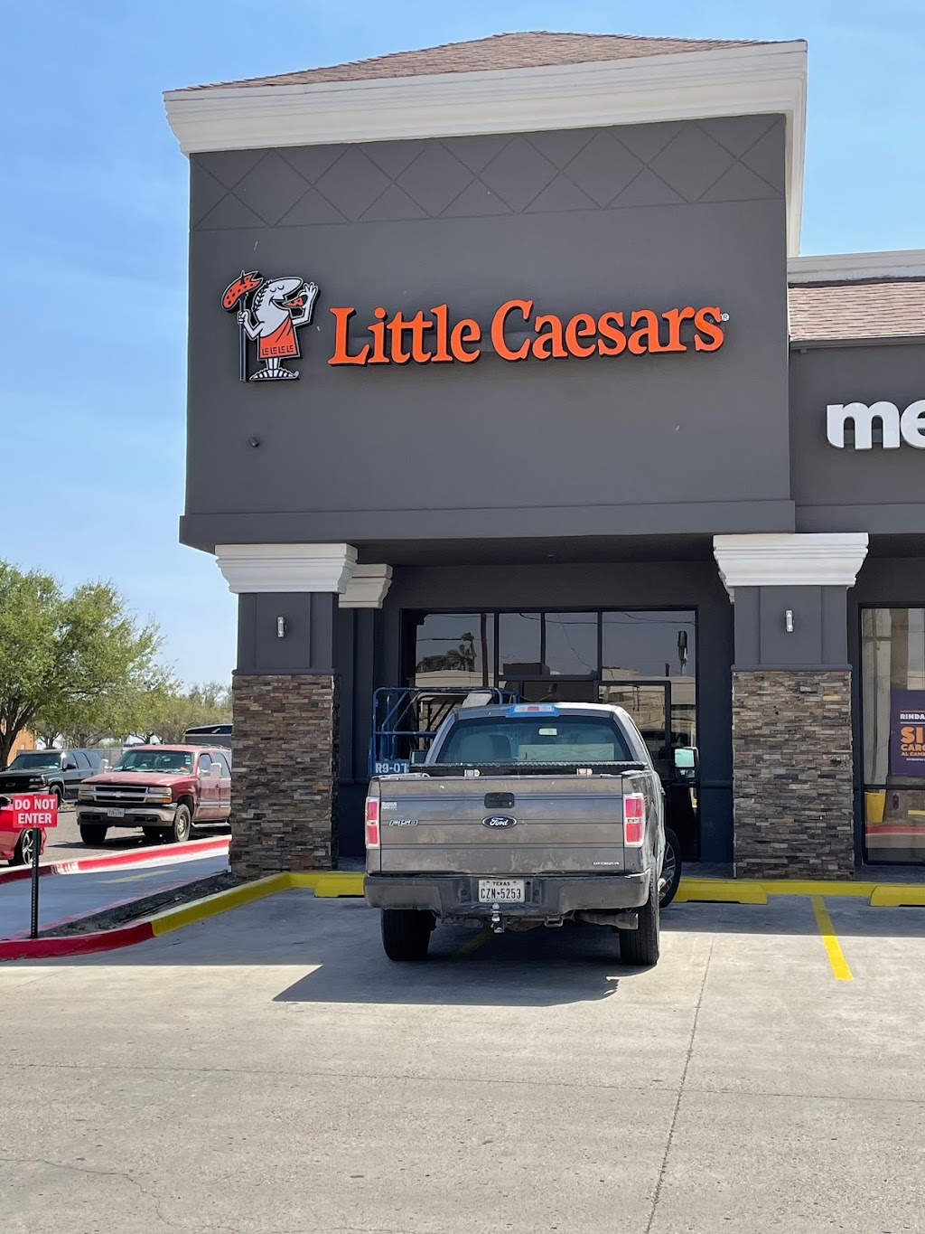 Little Caesars Pizza | restaurant | 2306 E Expressway 83 Suite 12, Mission, TX 78572, USA | 9565910416 OR +1 956-591-0416