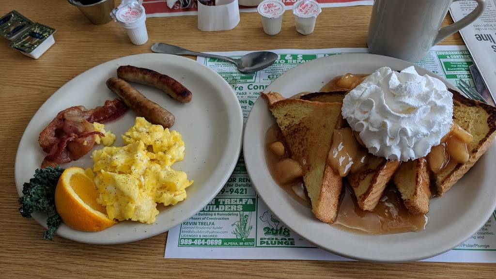 Big Boy | restaurant | 400 S Ripley Blvd, Alpena, MI 49707, USA | 9893544131 OR +1 989-354-4131