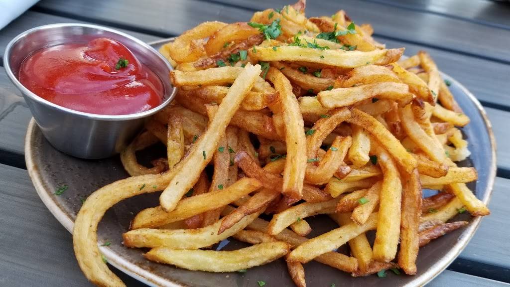 Southern Table kitchen & Bar | restaurant | 2918, 39 Marble Ave, Pleasantville, NY 10570, USA | 9146183355 OR +1 914-618-3355