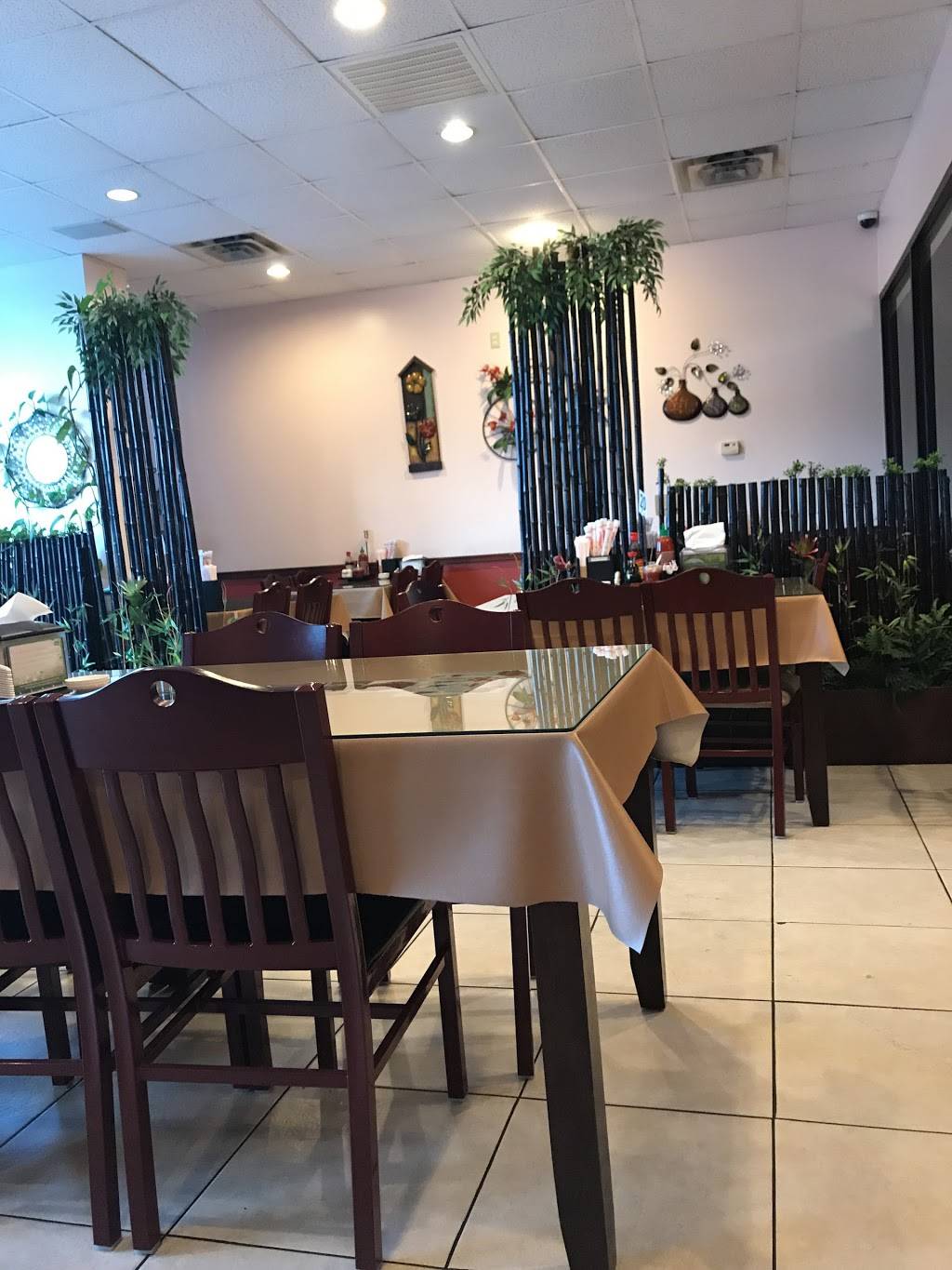 Pho Hang & Grill | meal takeaway | 1701 Cypress Creek Pkwy, Houston, TX 77090, USA | 8322861352 OR +1 832-286-1352