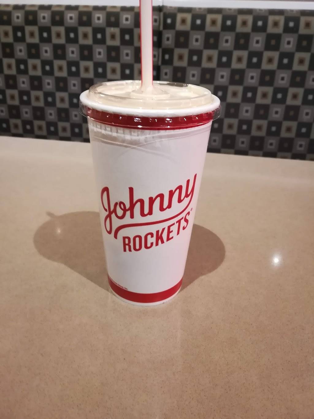 Johnny Rockets | restaurant | 1600 Old Louisquisset Pike, Lincoln, RI 02865, USA | 4014758446 OR +1 401-475-8446