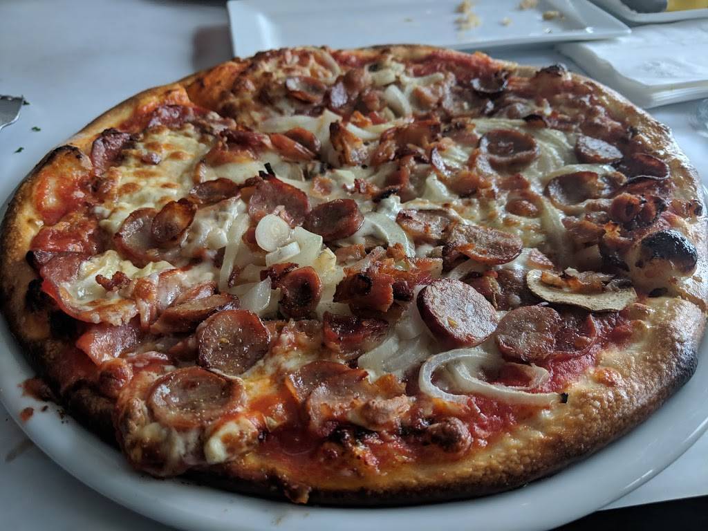 Mammina Pizzeria | restaurant | 4972 Boulevard Léger, Montréal-Nord, QC H1G 1J6, Canada | 5149034433 OR +1 514-903-4433