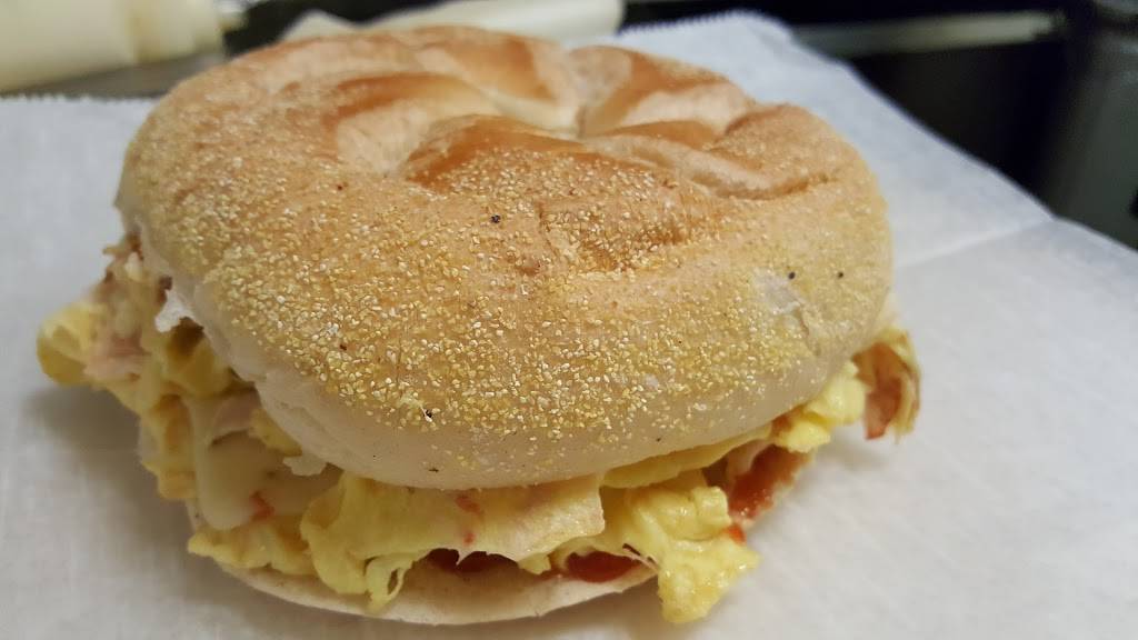 Superhero Deli | restaurant | 2431 Grand Ave, Bellmore, NY 11710, USA | 5163084390 OR +1 516-308-4390