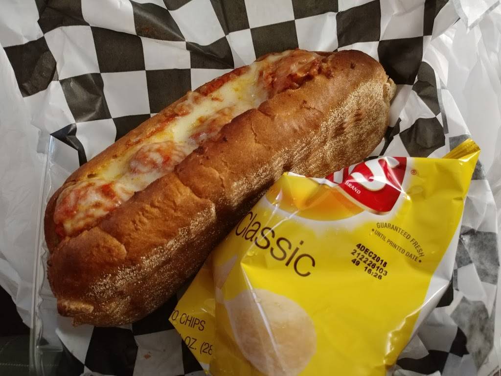 Lorenzos Pizzeria | meal delivery | 52 1/2 S Main St, Oberlin, OH 44074, USA | 4407750118 OR +1 440-775-0118