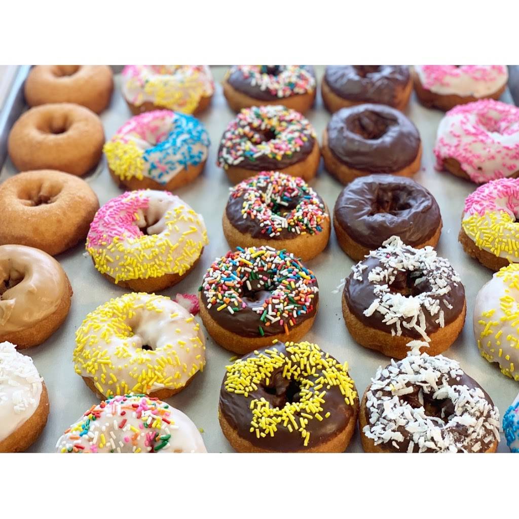 Tolas Donuts & Chinese Food | restaurant | 1080 Sebastopol Rd, Santa Rosa, CA 95407, USA | 7077578061 OR +1 707-757-8061