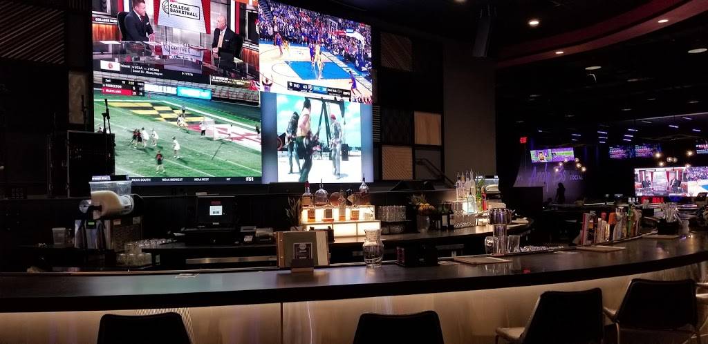 Andy Bs Bowl Social | restaurant | 2600 Panhandle St, Denton, TX 76201, USA | 9402228858 OR +1 940-222-8858