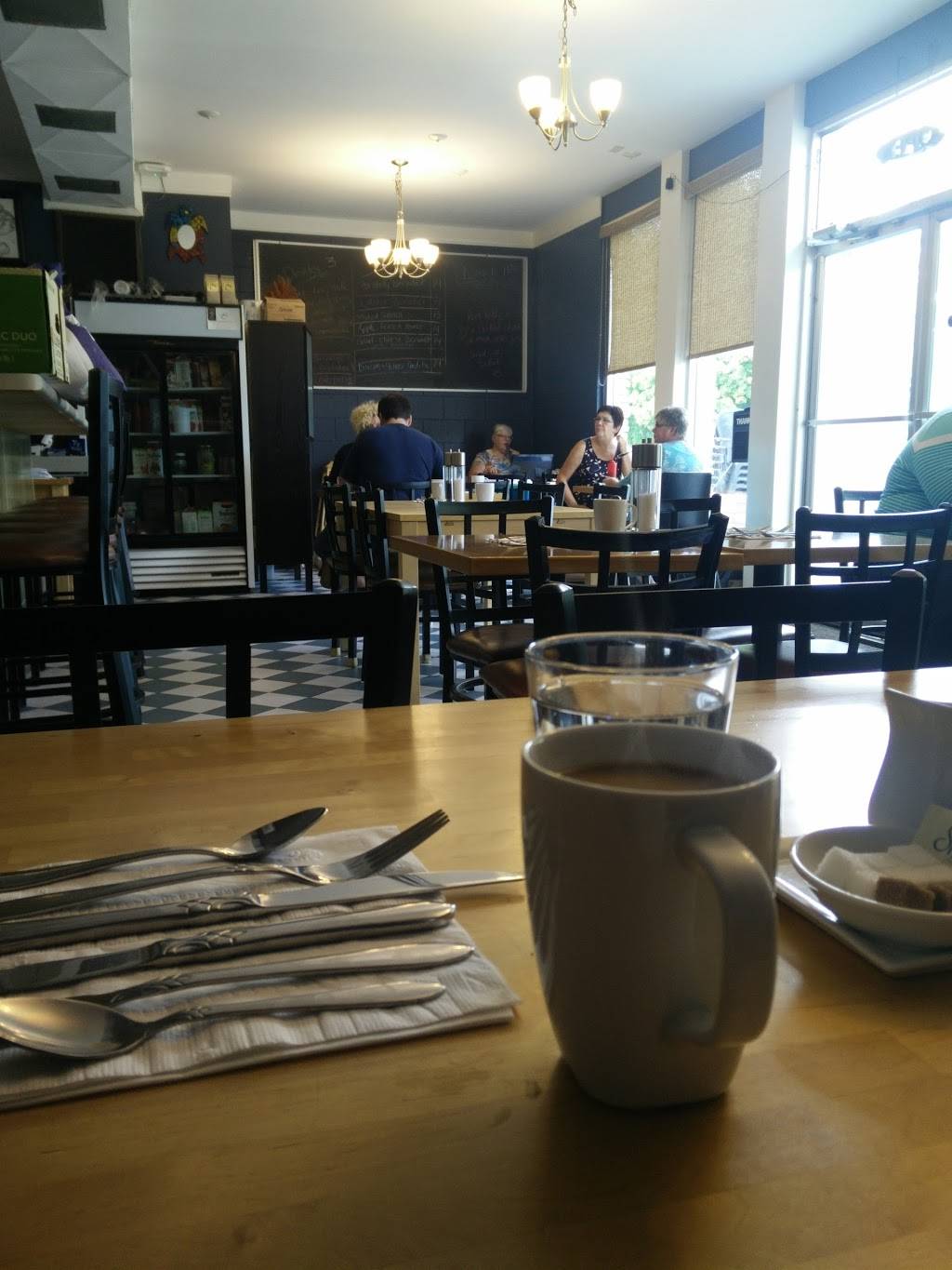 The Bleu Turtle | restaurant | 215 St Paul St W, St. Catharines, ON L2S 2E1, Canada | 2896906442 OR +1 289-690-6442