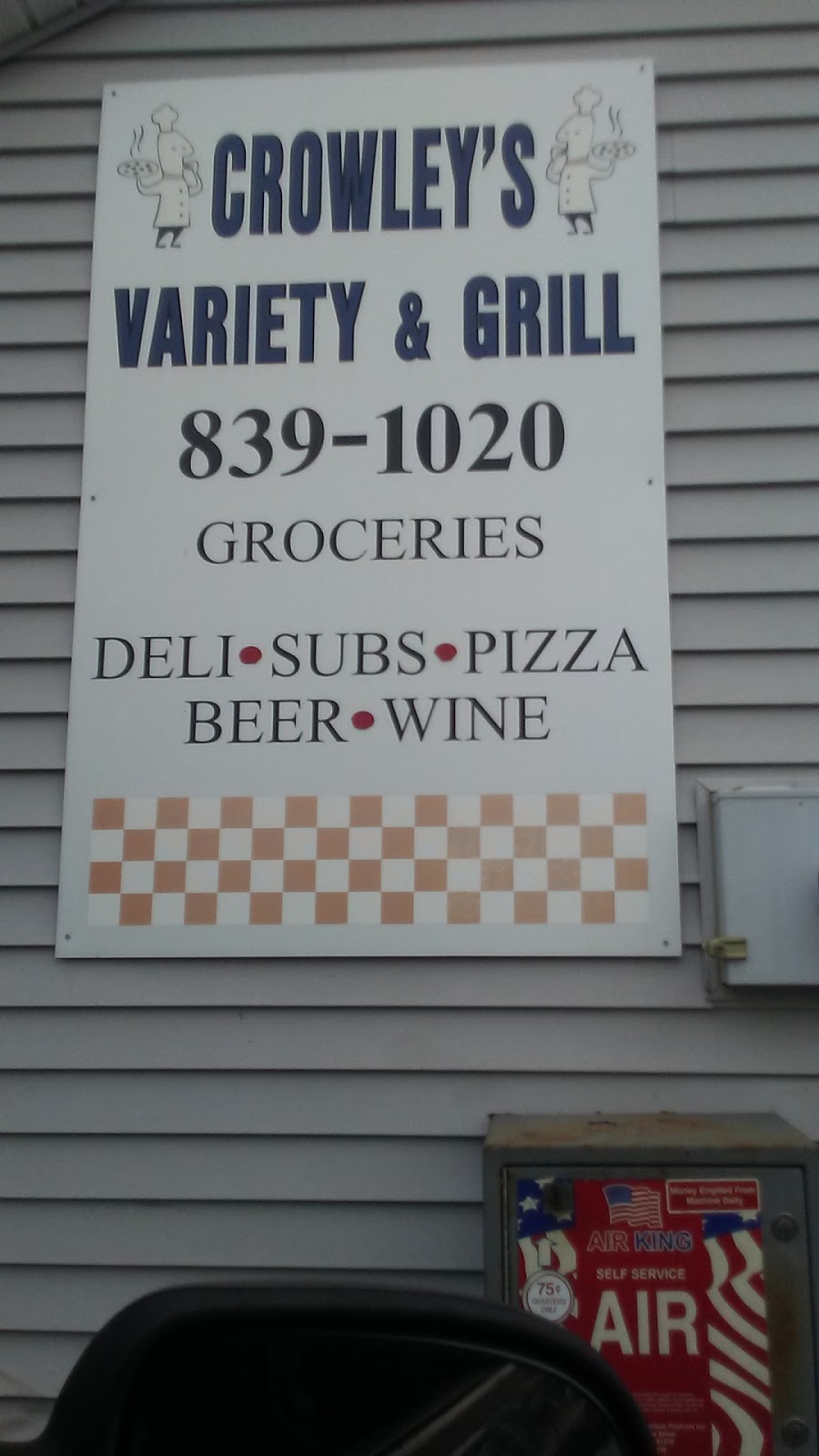 Crowleys Variety & Grill | restaurant | 351 Main St, Farmington, NH 03835, USA | 6038391020 OR +1 603-839-1020