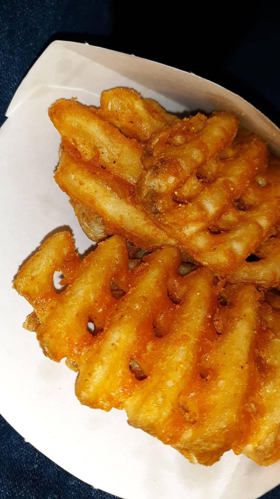 Carls Jr. | restaurant | 8397 Folsom Blvd, Sacramento, CA 95826, USA | 9163878646 OR +1 916-387-8646