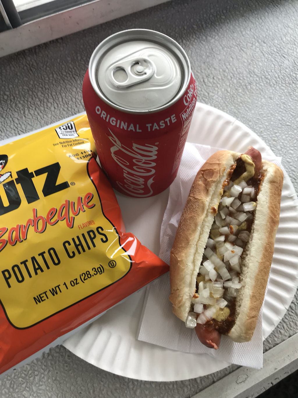 Hot Dog Louie’s | meal takeaway | Parking lot of ABD Electric, 826 St George Ave, Woodbridge, NJ 07095, USA | 9085077640 OR +1 908-507-7640
