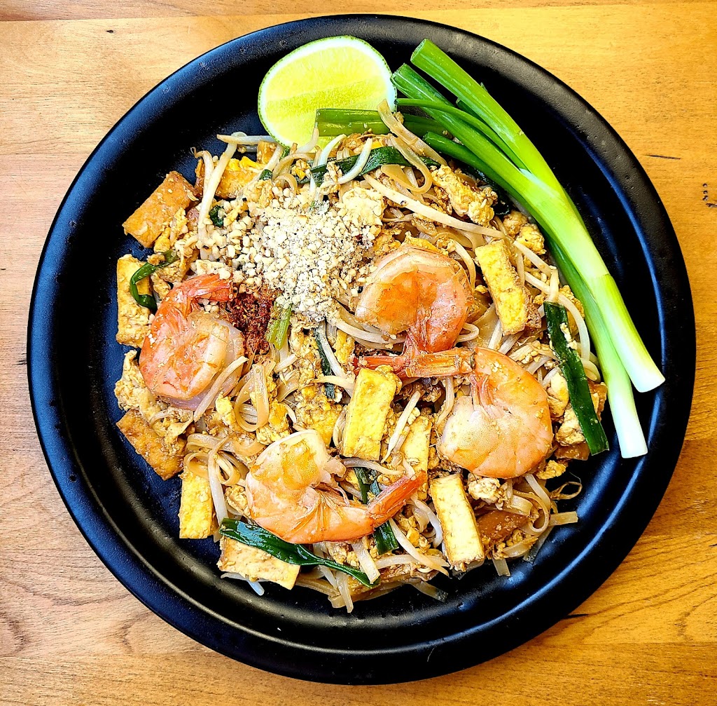 LotusThai2Go | restaurant | Williams Dr, Oxnard, CA 93030, USA | 8052332063 OR +1 805-233-2063