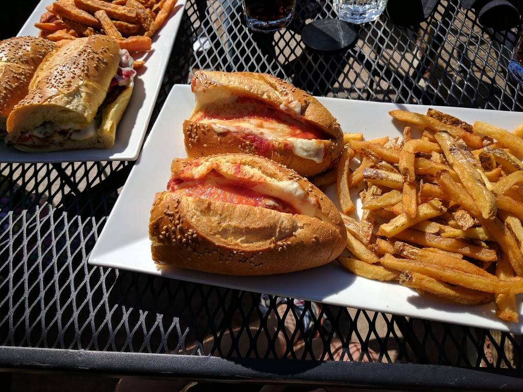 The Brick | restaurant | One Bethlehem Plaza, 1 W Broad St #100, Bethlehem, PA 18018, USA | 6104191141 OR +1 610-419-1141