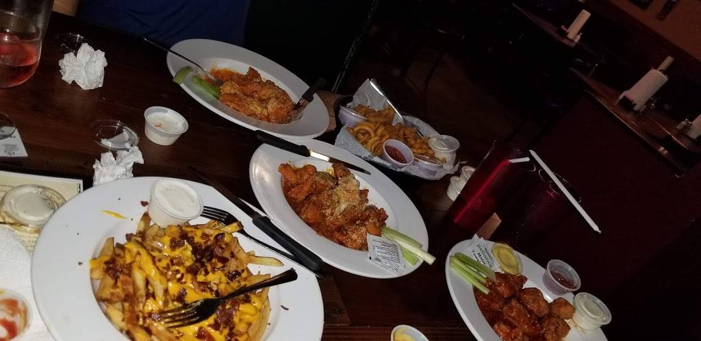 Mineos Pizza Wings & Raw Bar | restaurant | 4261 Griffin Rd, Fort Lauderdale, FL 33314, USA | 9545844296 OR +1 954-584-4296