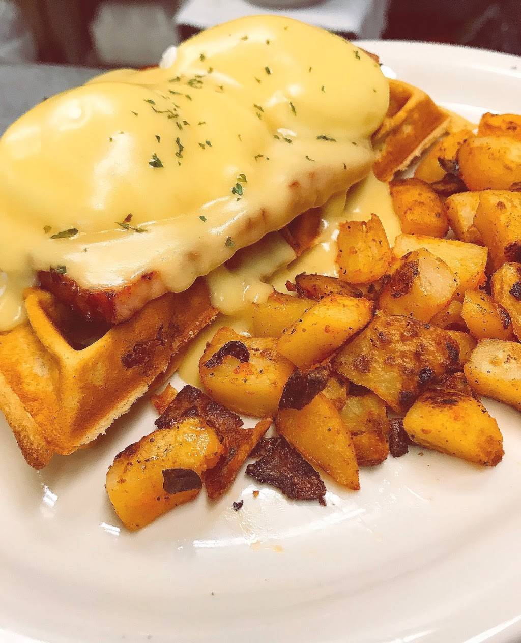 Johnnys Victory Diner | restaurant | 2731 Victory Hwy, Burrillville, RI 02830, USA | 4017652661 OR +1 401-765-2661