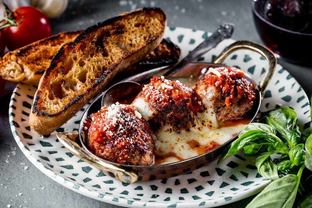 Roses Daughter | restaurant | 169 NE 2nd Ave, Delray Beach, FL 33444, USA | 5612719423 OR +1 561-271-9423