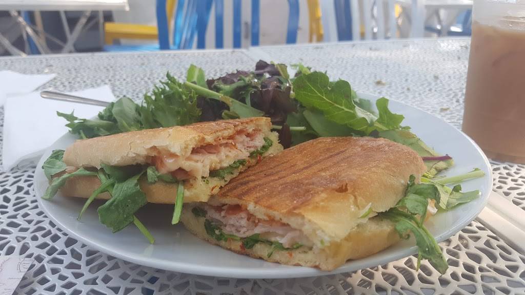 The Deck | cafe | 1233 Prospect Ave, Brooklyn, NY 11218, USA | 7188712233 OR +1 718-871-2233