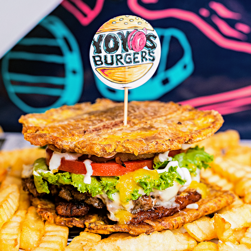 Yoyos Burgers | restaurant | 16090 SW 184th St, Miami, FL 33187, USA | 3059647845 OR +1 305-964-7845