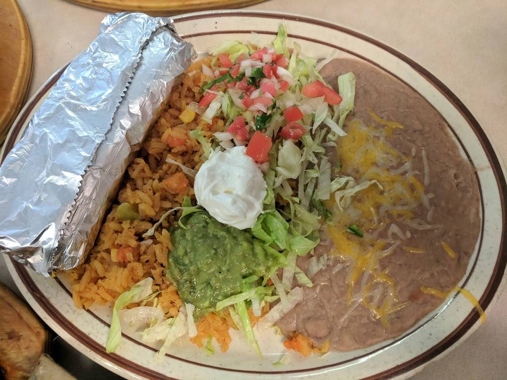 El Zorrito Mexican Restaurant | restaurant | 110 Redman Dr, Topeka, IN 46571, USA | 2605930173 OR +1 260-593-0173