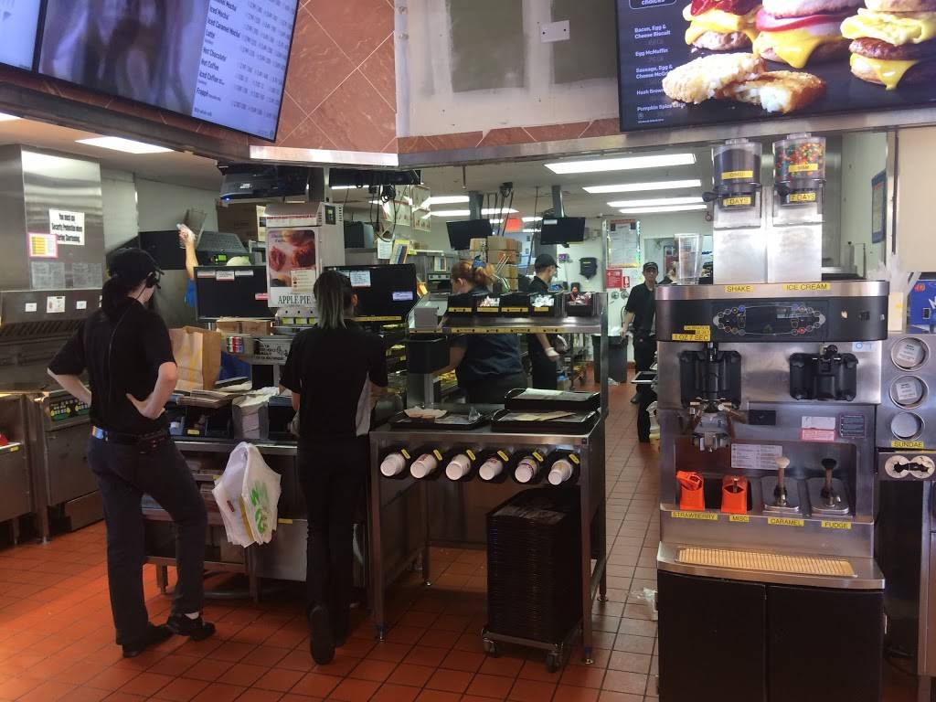 McDonalds | cafe | 4360 Golden Center Dr, Placerville, CA 95667, USA | 5306261234 OR +1 530-626-1234