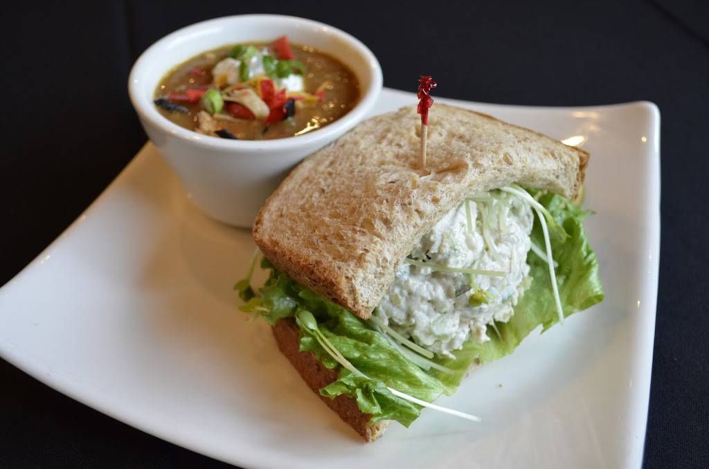 Puleos Grille | restaurant | 7224 Region Ln, Knoxville, TN 37914, USA | 8656739101 OR +1 865-673-9101