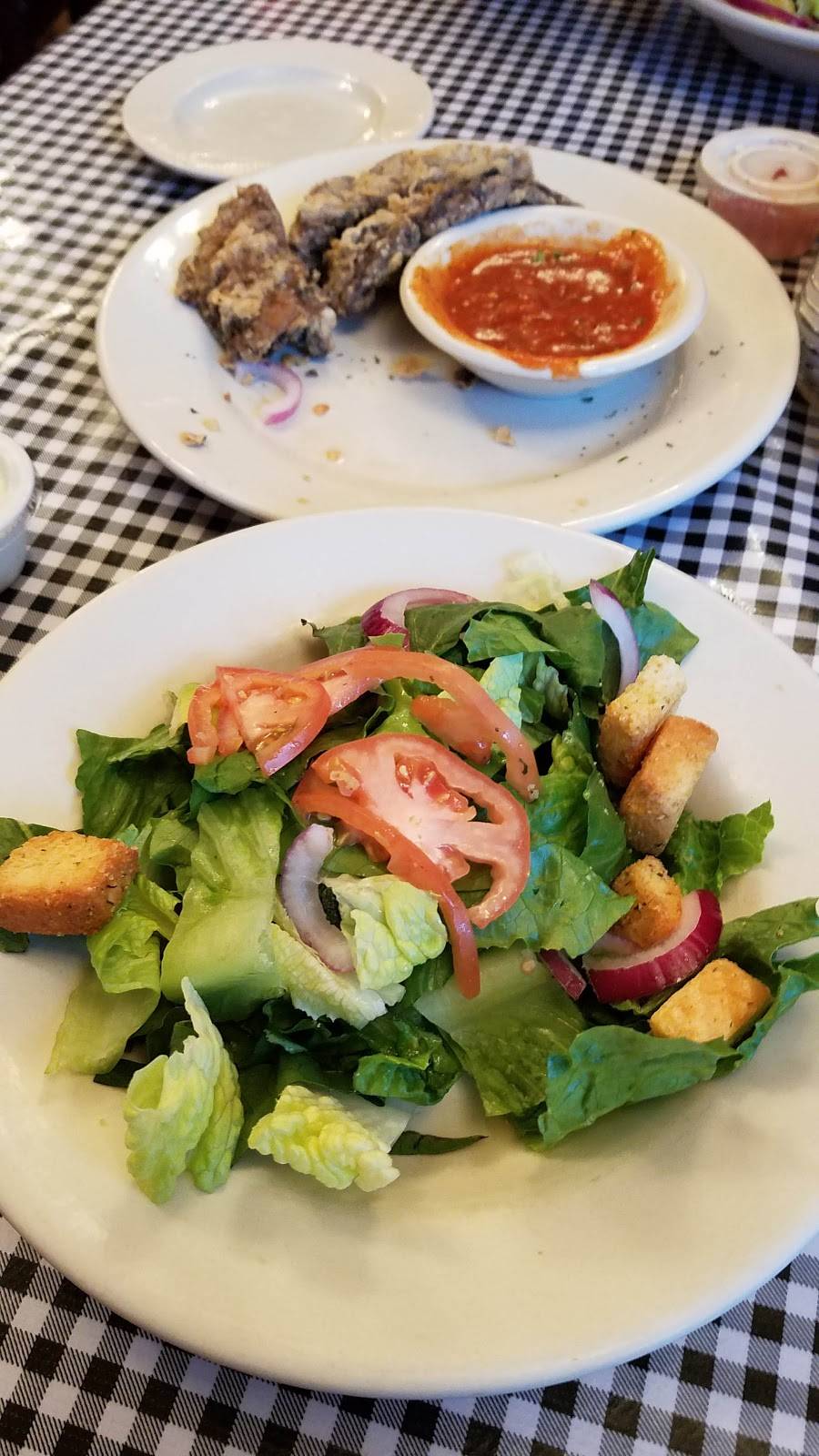 Mama Ts Italian Steakhouse | restaurant | 320 E 4th St, Huntingburg, IN 47542, USA | 8126840126 OR +1 812-684-0126