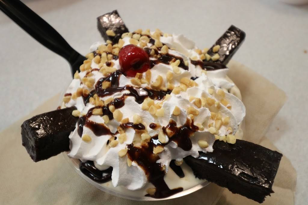 Hwy 55 Burgers Shakes & Fries | restaurant | 712-C, N Ellington Pkwy, Lewisburg, TN 37091, USA | 9312888014 OR +1 931-288-8014