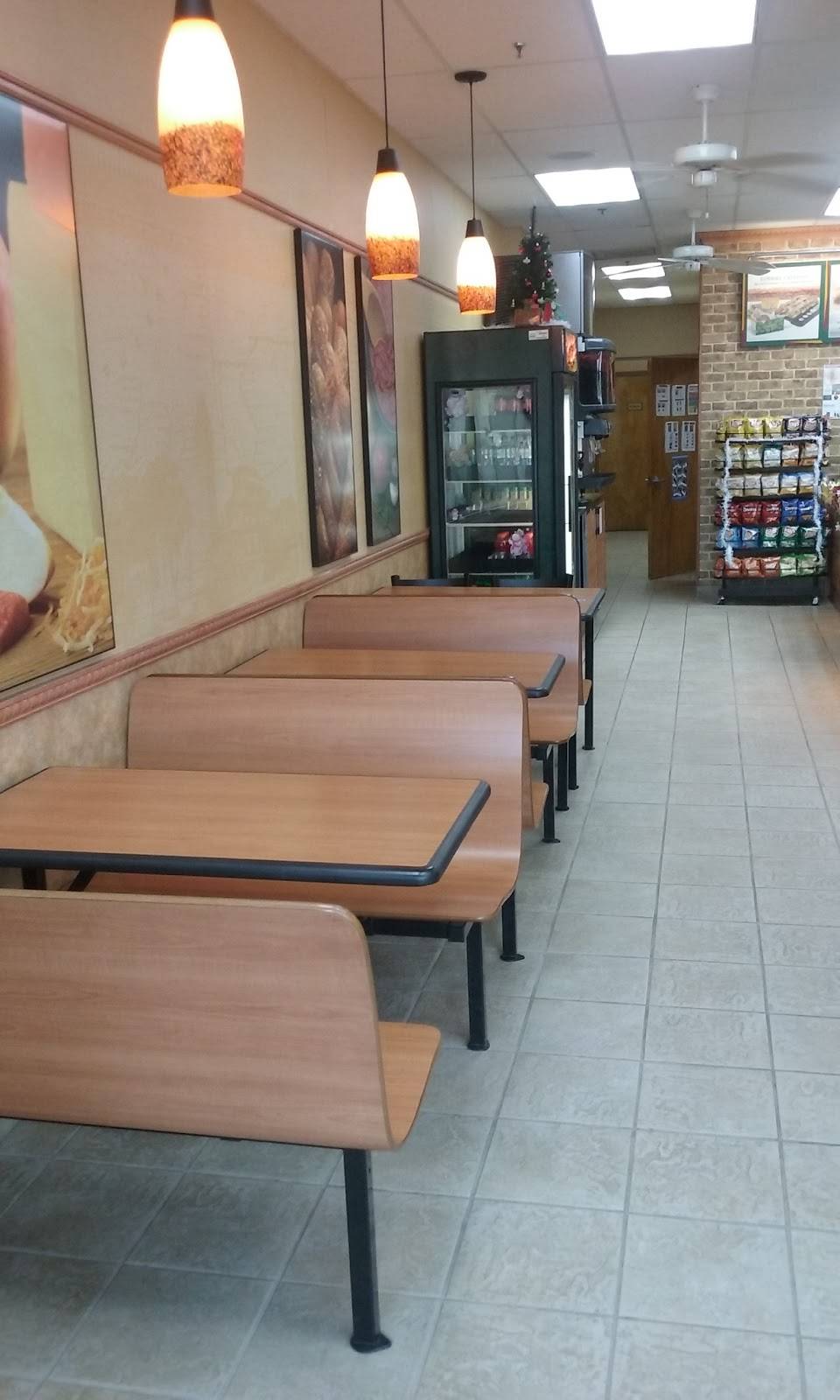 Subway | restaurant | 13435 S McCall Rd, Port Charlotte, FL 33981, USA | 9416980165 OR +1 941-698-0165