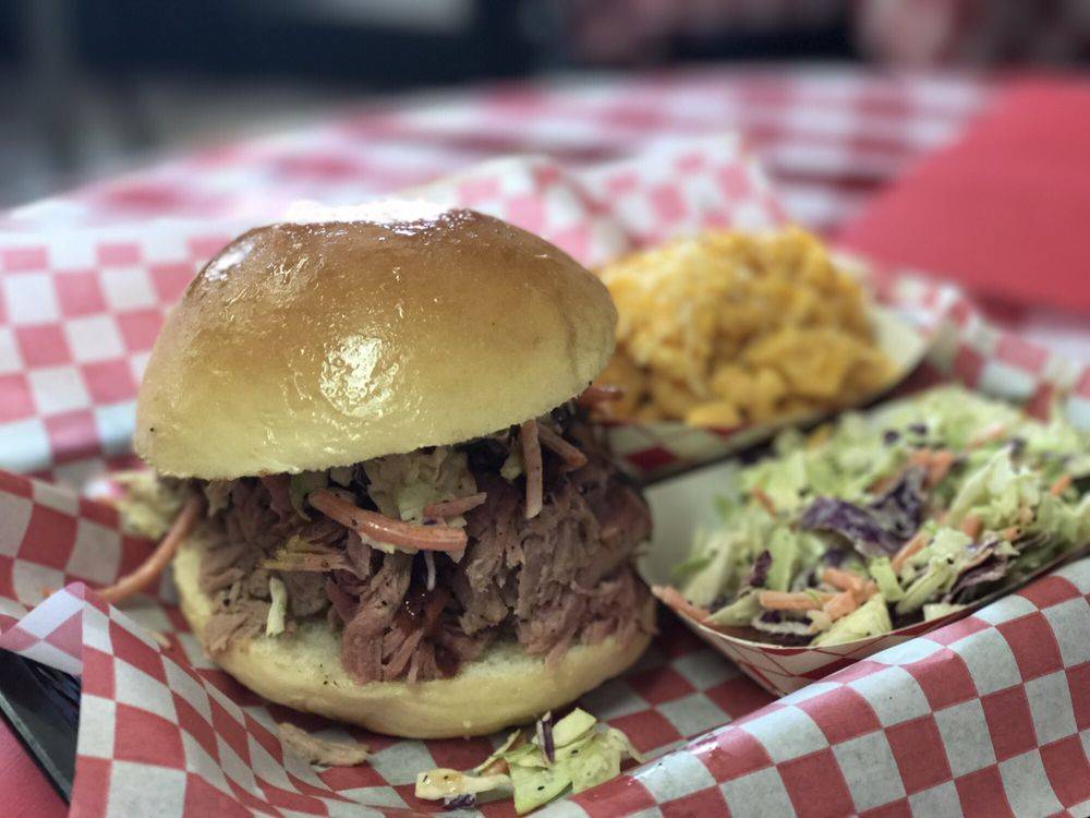 Jessie Raes BBQ | meal takeaway | 5611 S Valley View Blvd, Las Vegas, NV 89118, USA | 7025415546 OR +1 702-541-5546