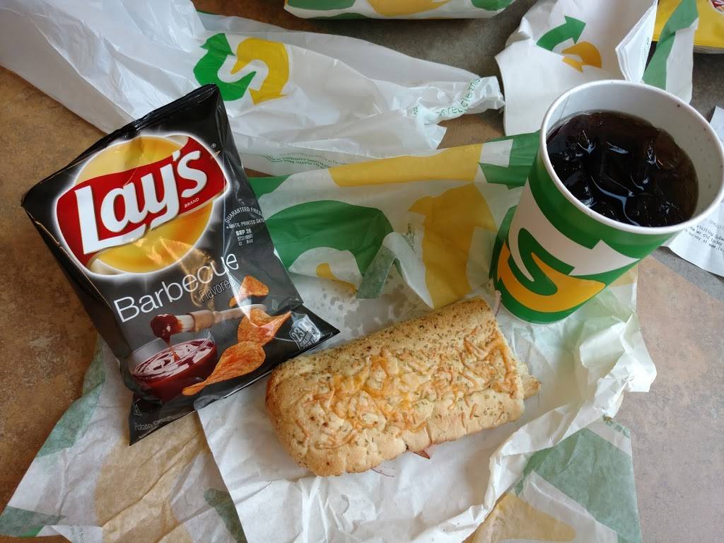 Subway Restaurants | restaurant | 3548 Canada Rd, Lakeland, TN 38002, USA | 9013304265 OR +1 901-330-4265
