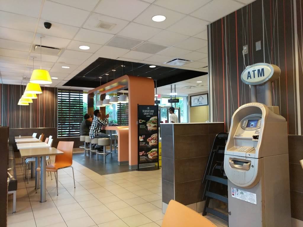 McDonalds | cafe | 1140 NW 40th Ave, Lauderhill, FL 33313, USA | 9545835226 OR +1 954-583-5226