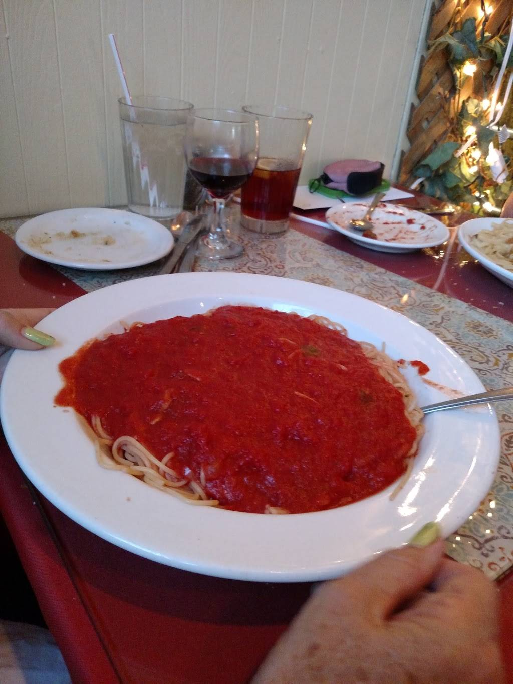 Binantis Taste of Italy | restaurant | 101 S 2nd St, Silver Lake, WI 53170, USA | 2628898387 OR +1 262-889-8387