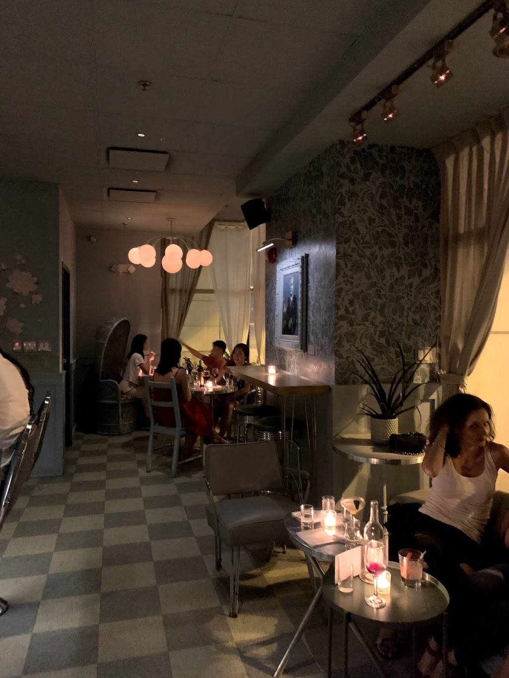 Morris American Bar | restaurant | 1020 7th St NW, Washington, DC 20001, USA | 8333667747 OR +1 833-366-7747