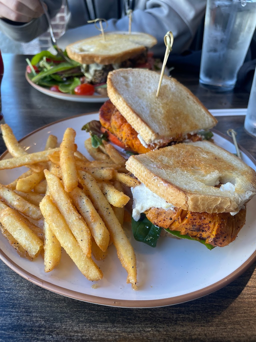 Brookland Park Kitchen | restaurant | 305 W Brookland Park Blvd, Richmond, VA 23222, USA | 8049974529 OR +1 804-997-4529