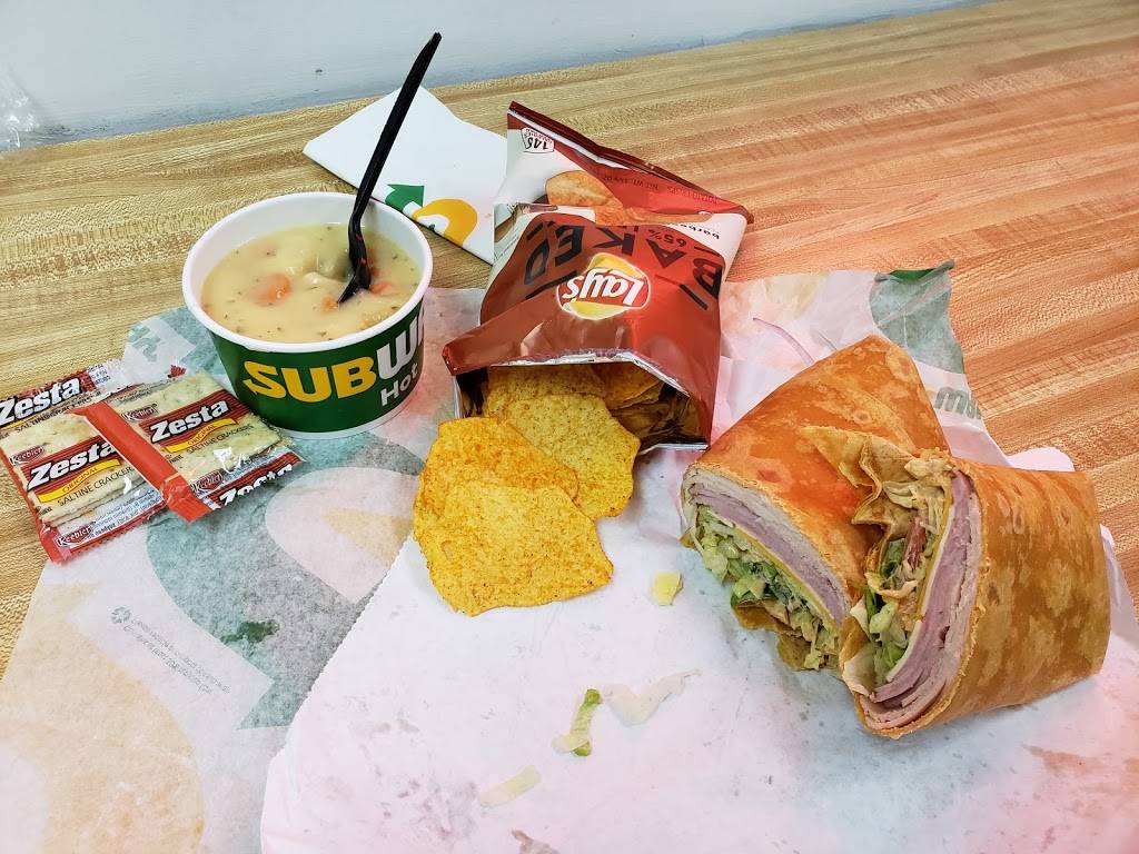 Subway | restaurant | 22905 Michigan Ave, Dearborn, MI 48124, USA | 3133074175 OR +1 313-307-4175