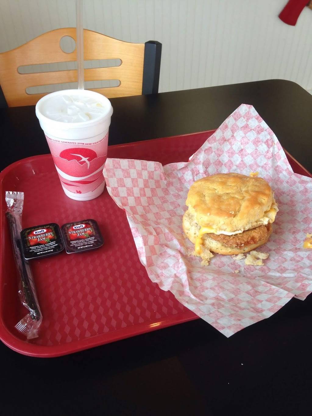 Firehouse Biscuits and Burgers | restaurant | 640 W Ridgeway St, Warrenton, NC 27589, USA | 2522577057 OR +1 252-257-7057