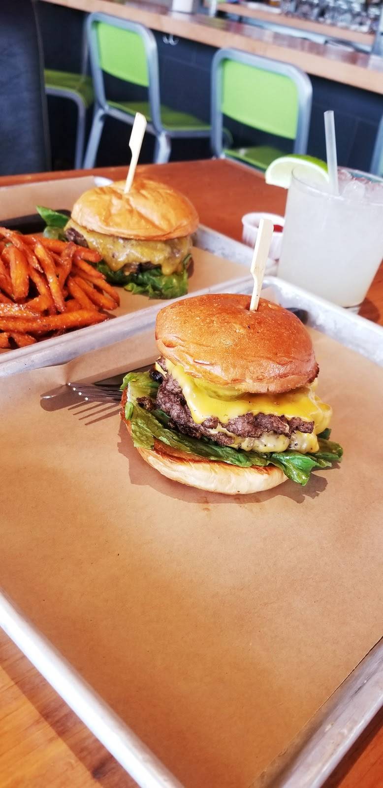 Hopdoddy Burger Bar | restaurant | 4584 Poplar Ave, Memphis, TN 38117, USA | 9016830700 OR +1 901-683-0700