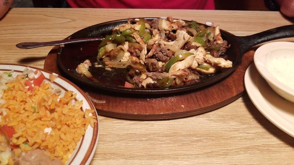 Tequila Mexican Restaurant | restaurant | 1323 N Market St, Sparta, IL 62286, USA | 6184433368 OR +1 618-443-3368