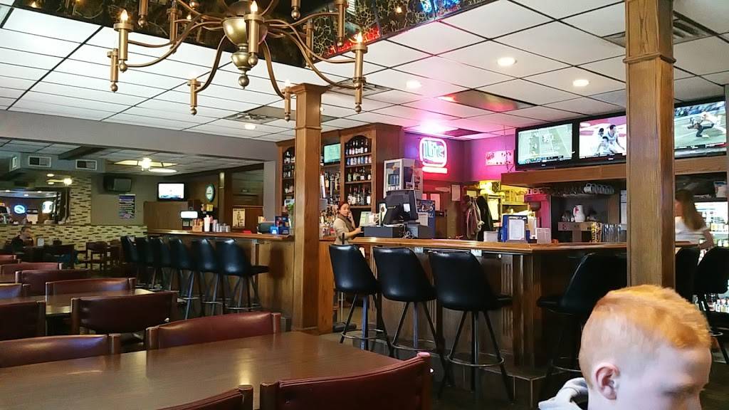 LPLs Restaurant & Pub | restaurant | 1707 Harry Langdon Blvd, Council Bluffs, IA 51503, USA | 7123259617 OR +1 712-325-9617