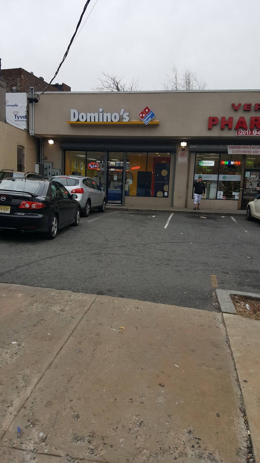 Dominos Pizza | meal delivery | 741 Communipaw Ave # A, Jersey City, NJ 07304, USA | 2015363030 OR +1 201-536-3030