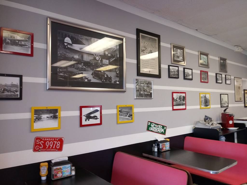 Nuway Burgers | restaurant | 2417 S Seneca St, Wichita, KS 67217, USA | 3162691140 OR +1 316-269-1140