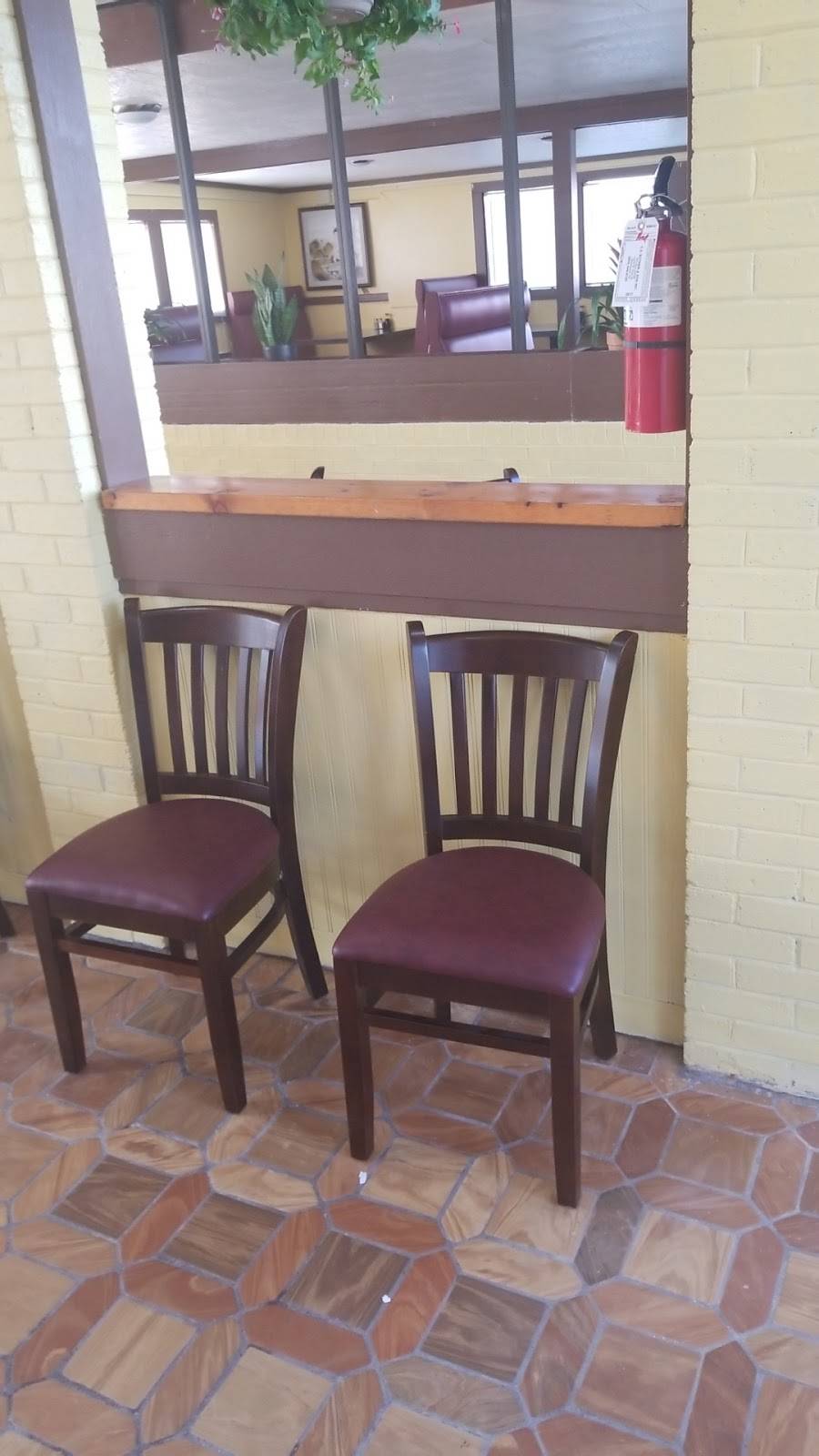 China Garden | restaurant | 603 W Atlantic St, Emporia, VA 23847, USA | 4343365375 OR +1 434-336-5375