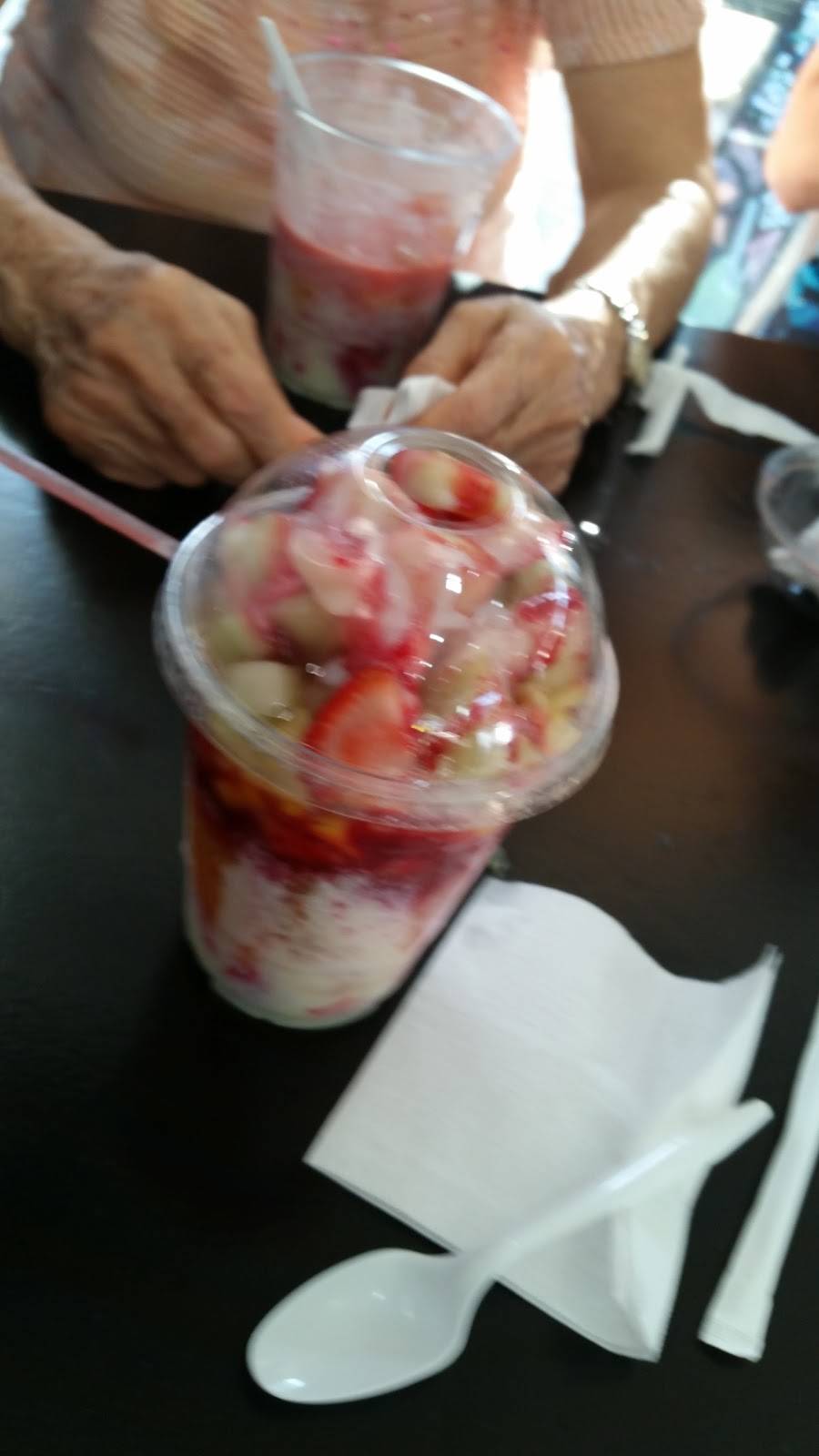 Las Delicias Bakery | bakery | 1801 College Point Blvd, Flushing, NY 11356, USA | 7184604911 OR +1 718-460-4911