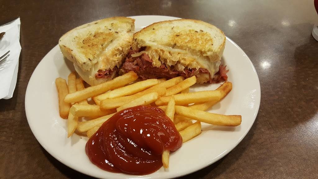 Eatn Park | restaurant | 50620 Valley, Center St, St Clairsville, OH 43950, USA | 7406955507 OR +1 740-695-5507