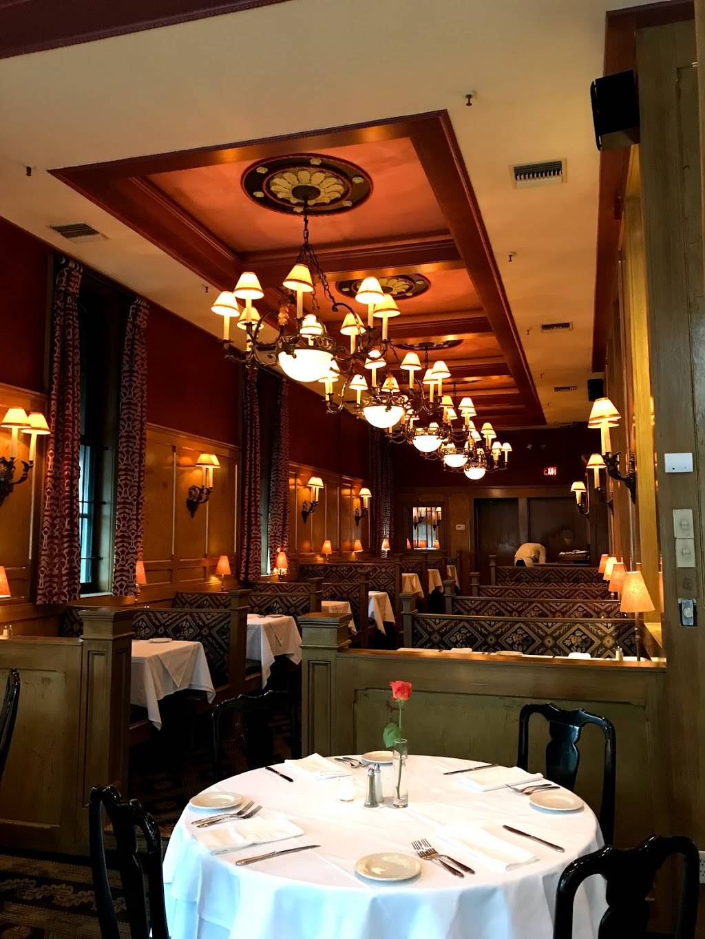 Johnnys Downtown | restaurant | 1406 W 6th St, Cleveland, OH 44113, USA | 2166230055 OR +1 216-623-0055