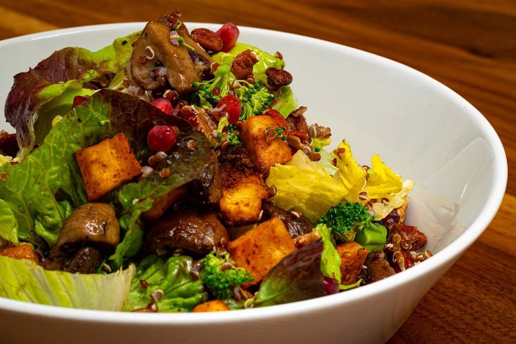 Marin Comfort Kitchen | restaurant | 101 McInnis Pkwy, San Rafael, CA 94903, USA | 4157580051 OR +1 415-758-0051