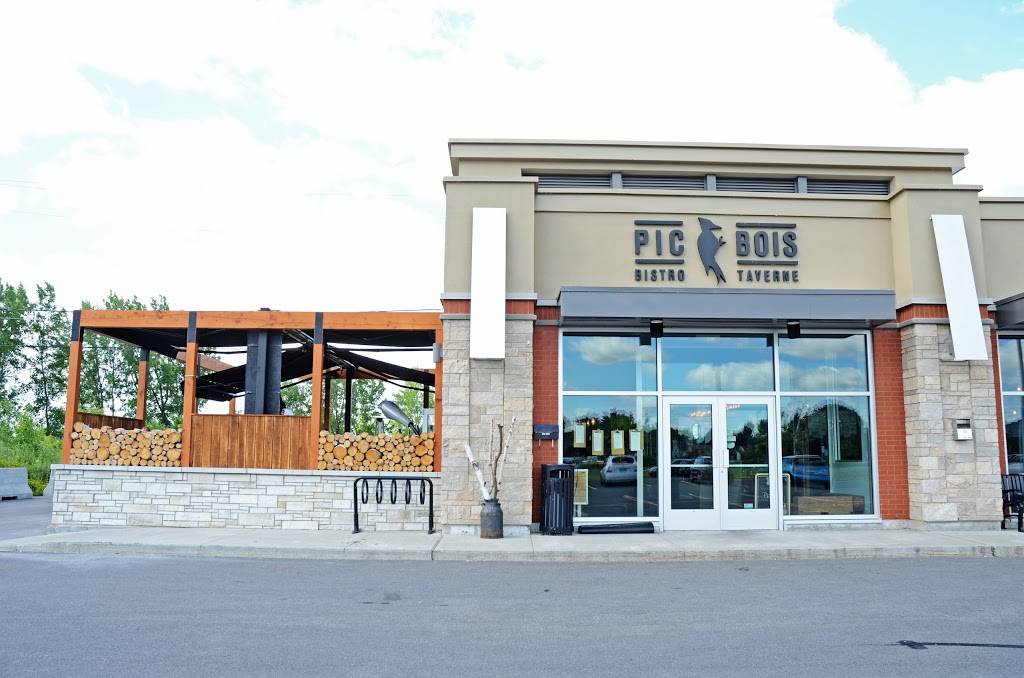 Pic Bois Bistro Terrasse | restaurant | 30 Rue Émile-Despins, Charlemagne, QC J5Z 3L6, Canada | 4506577878 OR +1 450-657-7878
