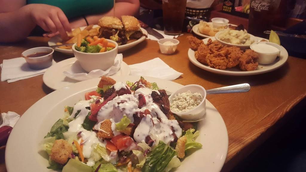 Texas Roadhouse | restaurant | 2890 Columbus-Lancaster Rd NW, Lancaster, OH 43130, USA | 7406875021 OR +1 740-687-5021