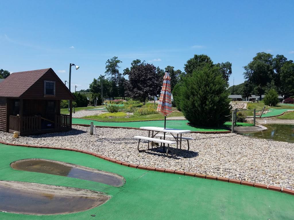 Shipshe Pizza & Mini-Golf, Inc. | restaurant | 145 E North Village Dr, Shipshewana, IN 46565, USA | 2607688060 OR +1 260-768-8060